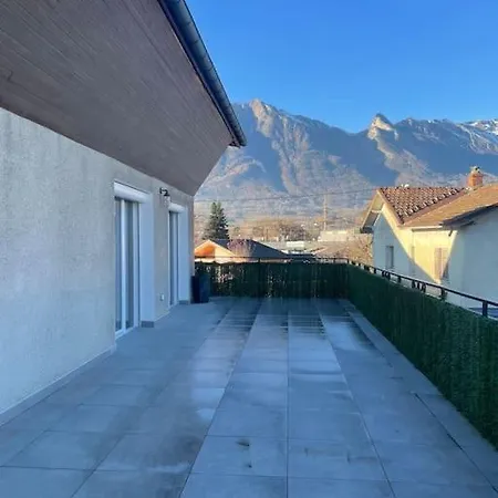 Maison 4 Apartment