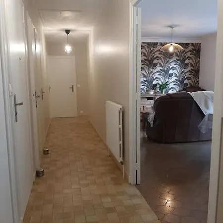 Maison 4 *