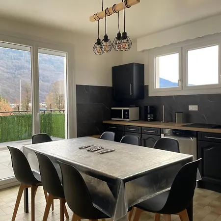 Maison 4 Apartment