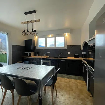 Maison 4 Apartment *